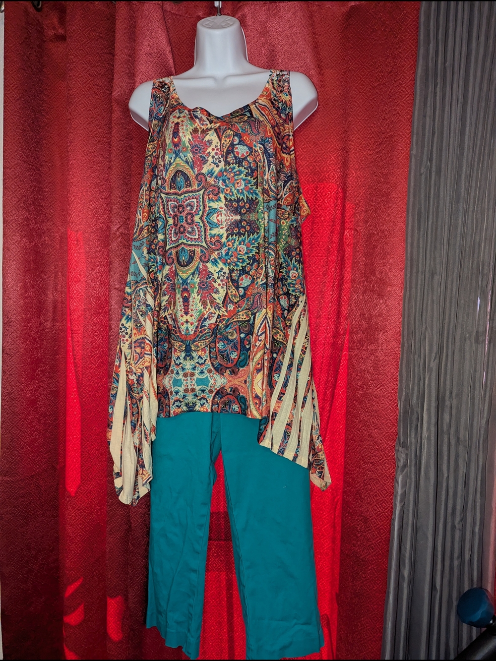 Monroe & Main Teal Crop Pants with Paisley Tunic